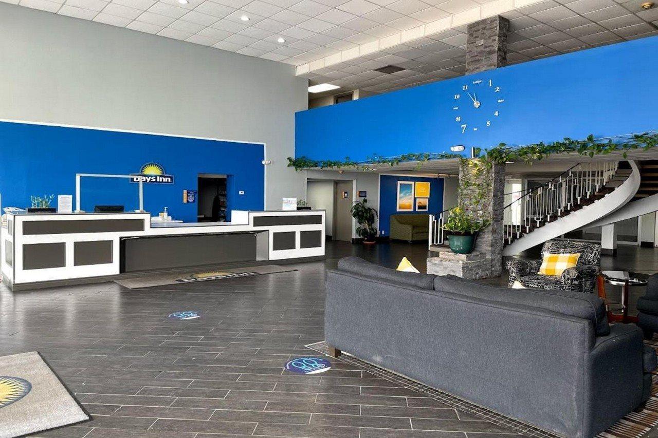 Days Inn By Wyndham Fort Wright Cincinnati Area Exterior foto