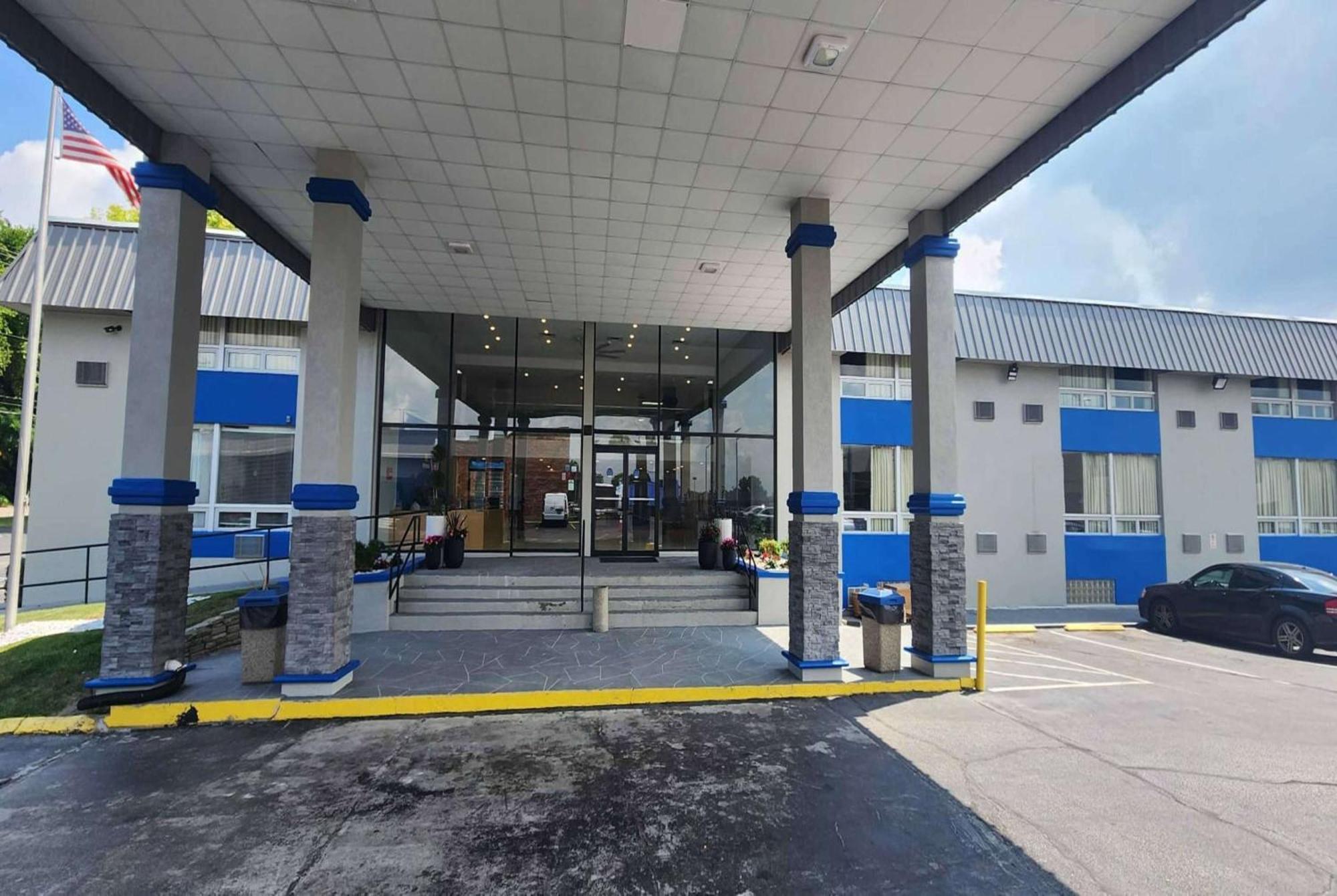 Days Inn By Wyndham Fort Wright Cincinnati Area Exterior foto