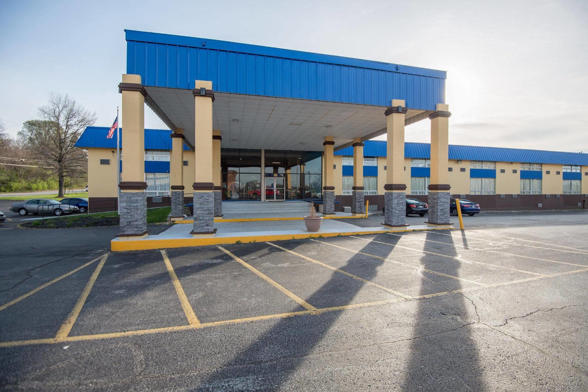 Days Inn By Wyndham Fort Wright Cincinnati Area Exterior foto