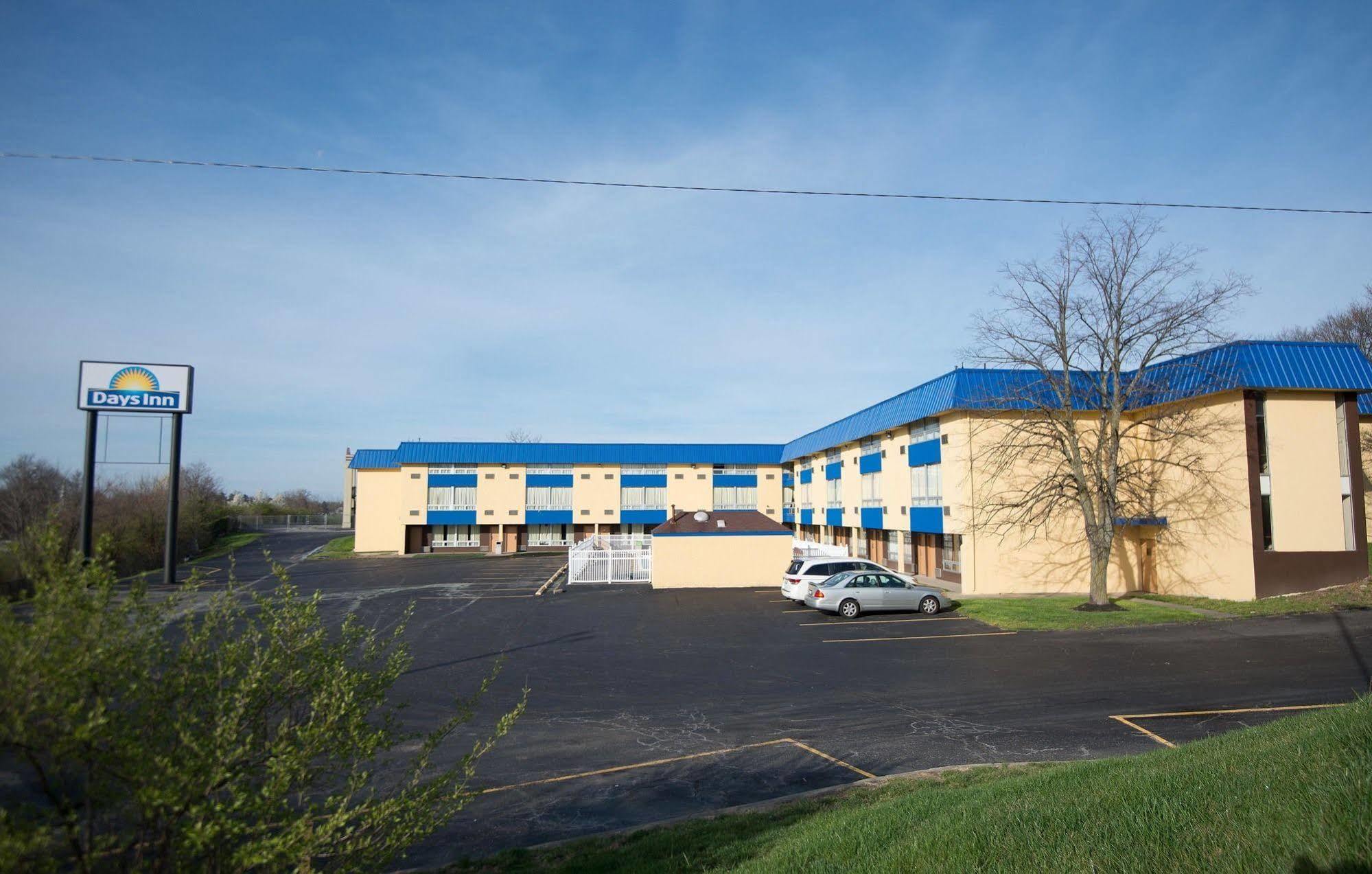 Days Inn By Wyndham Fort Wright Cincinnati Area Exterior foto